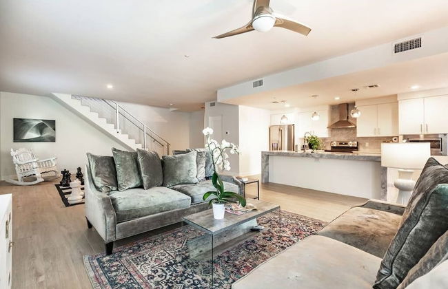 City Luxury Oasis! 3 Level Condo With 360 Roof! - Foto 8