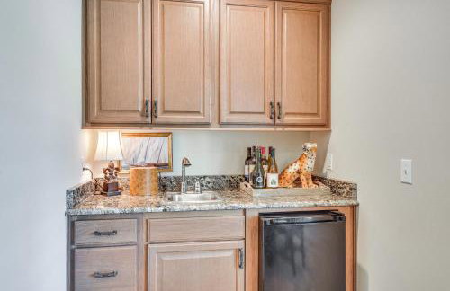 Lakefront Fun Near Clemson! Retreat with Pool Access - Foto 23