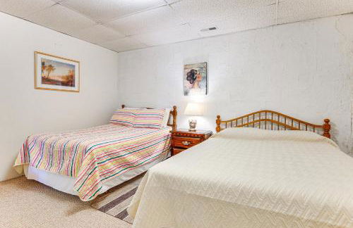 Waterfront Wheeler Lake Home with Furnished Deck - Photo 21