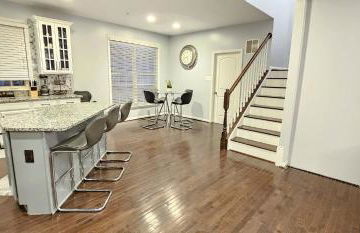 Luxury Living at Woodmore - Foto 34