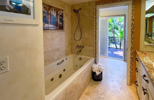 Colorful El Cajon Gem Deck, Garden and Valley Views - Foto 18