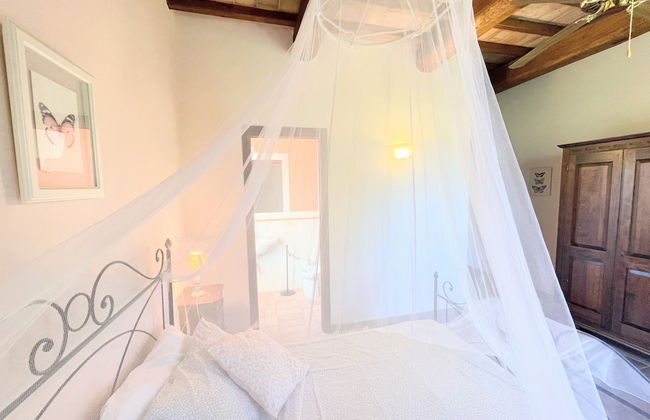 Detached Villa - Sleeps 10 - Pool - Pergola - Playground for Children - Wifi - Foto 14