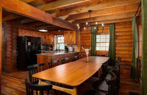 Lakeside Haven with Jacuzzi and Games - Foto 39