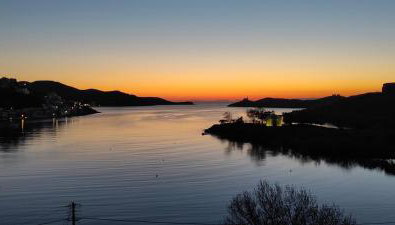 Vourkari, modern apartment overlooking the Marina of Vourkari - Foto 3