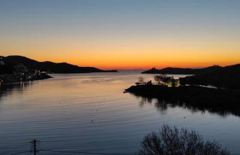 Vourkari, modern apartment overlooking the Marina of Vourkari - Foto 3