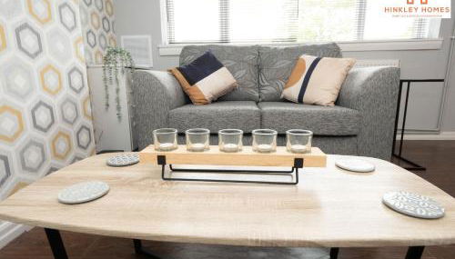 Large Home - Free Parking-WiFi By Hinkley Homes Short Lets & Serviced Accommodation - Foto 4