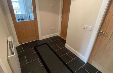 Central 2BR Apartment - Sleeps 4 - Parking & Pets - Coast Serviced Apartments - Enquire for Trade & Long stays - Photo 5