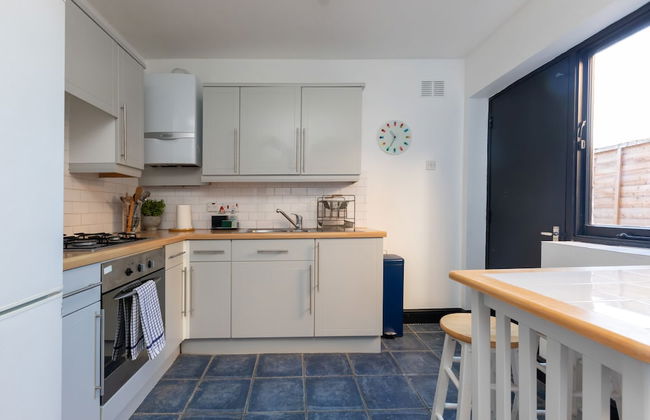 Serene and Spacious 1 Bedroom Garden Flat in Clapton - Foto 12