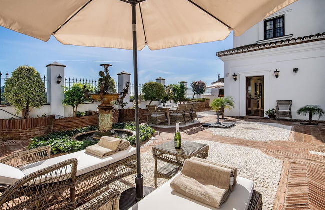 Super Villa Near Beach with Heated Pool - Foto 22