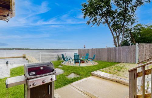 Waterfront Fun! Group Getaway on Lake Marie - Foto 37