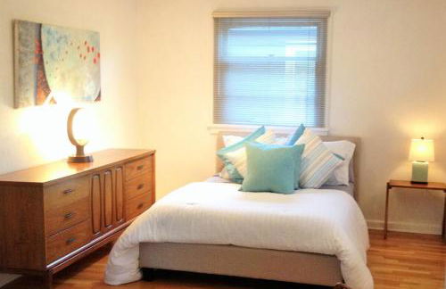 Jackson Star, A MidCentury Dream - Photo 1