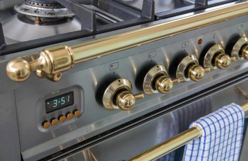 Lace and Leather - Foto 27