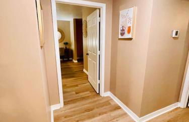 Eastgate 14B Stylish Townhouse 5 min to downtown Hammond - Foto 48