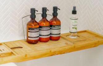 Jungle House Luxury Homes - Columbus Downtown Short North - Steps to Convention Center & Nationwide Arena - Sleeps up to 8 - Free Parking - Over 5,800 Five Stars - Foto 51