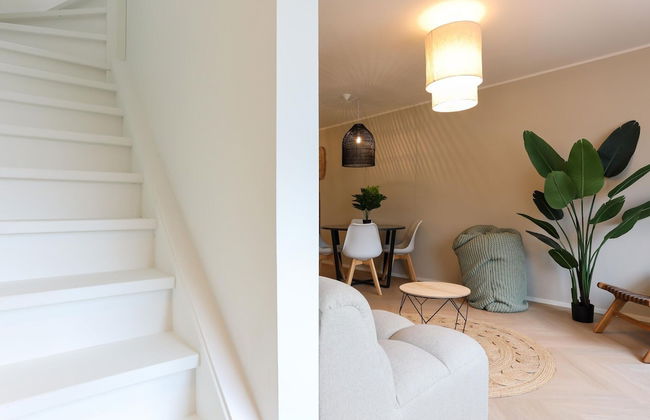 Pleasant Holiday Home in Vrouwenpolder With Garden - Photo 2