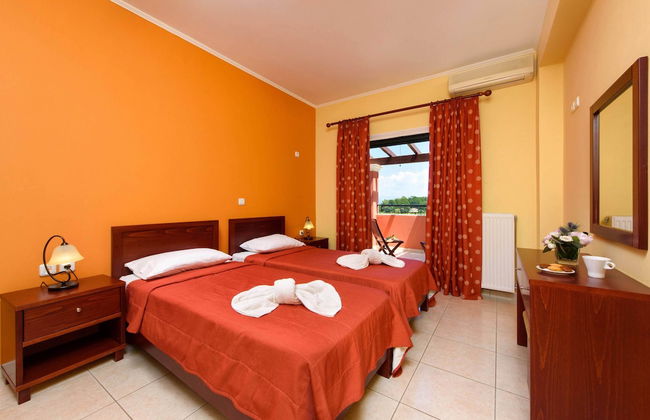 Luxury Villa Lemonia With Private Pool - Photo 9