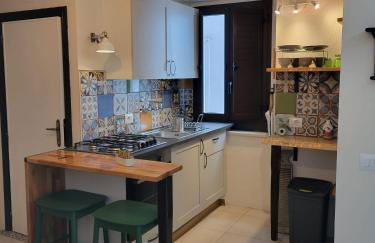 Ancient Stone 'Casa Rosa'- Sea and Mountain View Tranquil Borgo - Foto 10