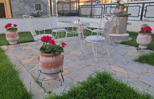 Καπνομάγαζο Λαδιά - Foto 5