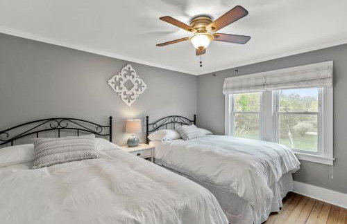 Gorgeous Downtown Bungalow, Walk Everywhere!!! - Foto 14