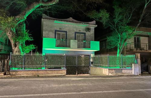 Villa GLORIA intero alloggio sulla spiaggia 8 posti letto 15 minuti da Palermo e 35 da Cefalu - Foto 26