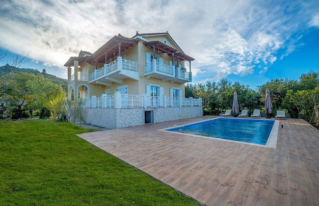 Zante 5 bedroom Villa with private pool and basketball court - Foto 31