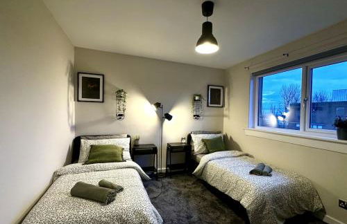 Relaxing Modern Apartment with 6 beds, New Furniture&Repair - Foto 6