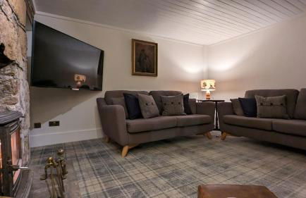 Historic character cottage in central Dornoch - Photo 5