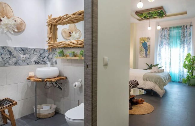 Molucano Themed Rooms - Photo 17