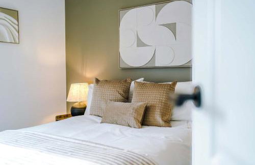 City Penthouse - Roof Terrace & Free Parking - Foto 24