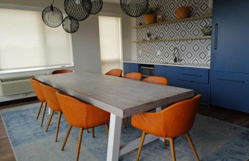 Modern Work-Friendly Gym Car FAST Wi-Fi Pets OK - Foto 7