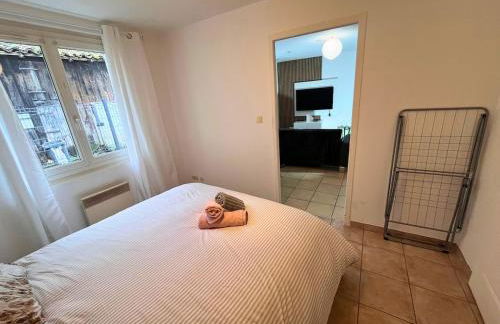 Cocon tout équipé avec jardin au centre-ville - Foto 17