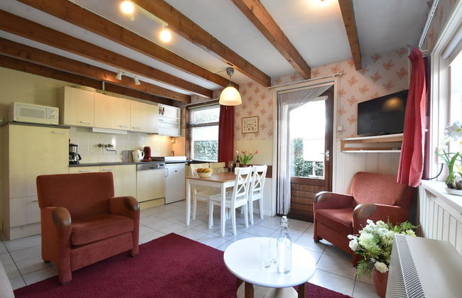 Pleasing Holiday Home in 't Zand near Dutch Coast - Photo 14