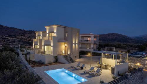 Utopia Luxury Villas - Foto 2, Garden, sunbed