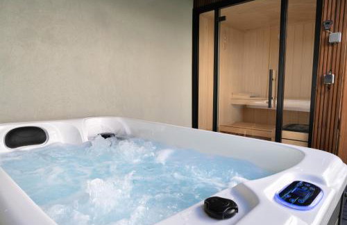 Porto 4BR Villa Garden Jacuzzi Sauna - Foto 3
