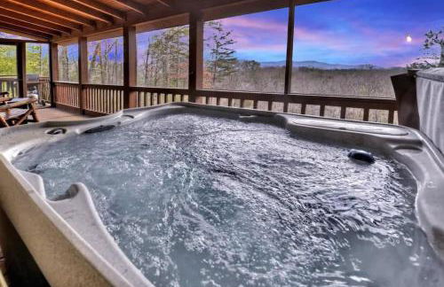 Mountain Views Hot Tub FirePit Close to town - Foto 2