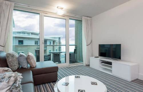 Reflections - Balcony Views of Poole Harbour - Photo 2