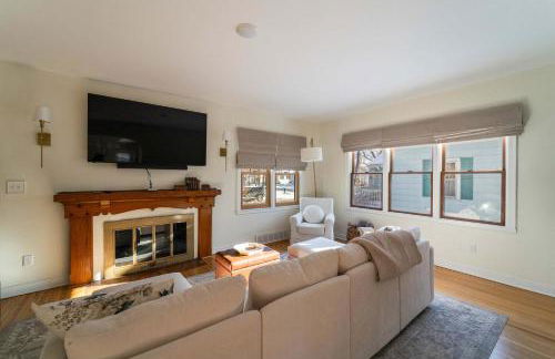 Comfortable 5BR Ames Stay Close to Campus - Foto 7