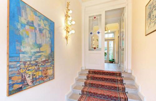 Charmante Altbauwohnung mit Gartenblick - Foto 2