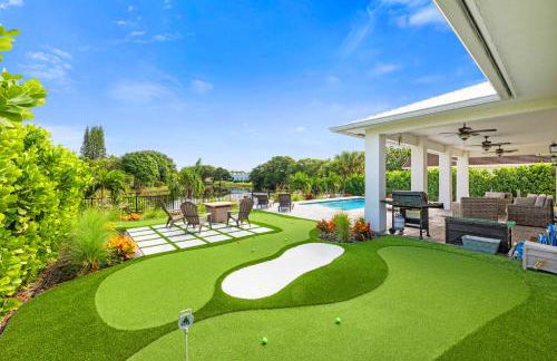 Mini Golf Course*Heated Saltwater Pool*Lakeview! - Foto 5