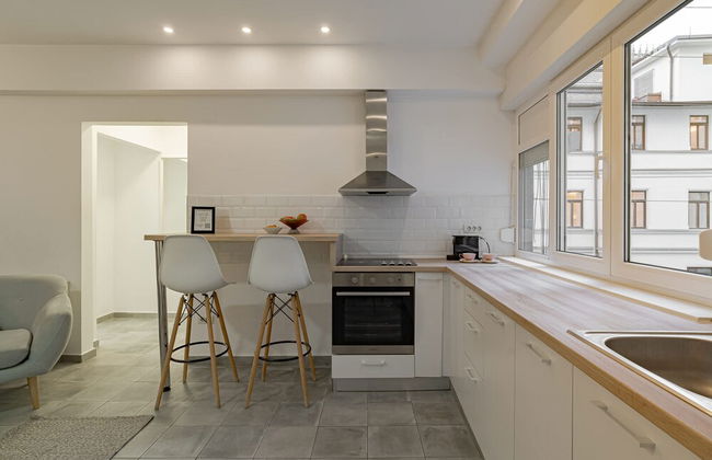 4BR Sanctuary - Near Cismigiu Park Universitatii - Foto 25