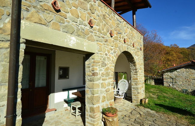 Rustic Chalet With Pool - Photo 24