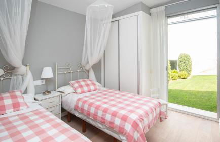 AG Villa Razo Luxury en primera linea con piscina - Foto 27