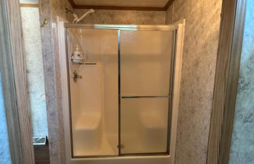 15 miles to Windham Mountain ! King Bed, Game Room, OutDoor Patio - Foto 18