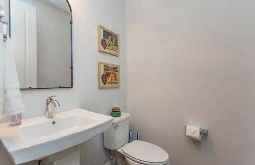 2 5 miles to DWNTN 3 King Beds - Garage Parking - Foto 25