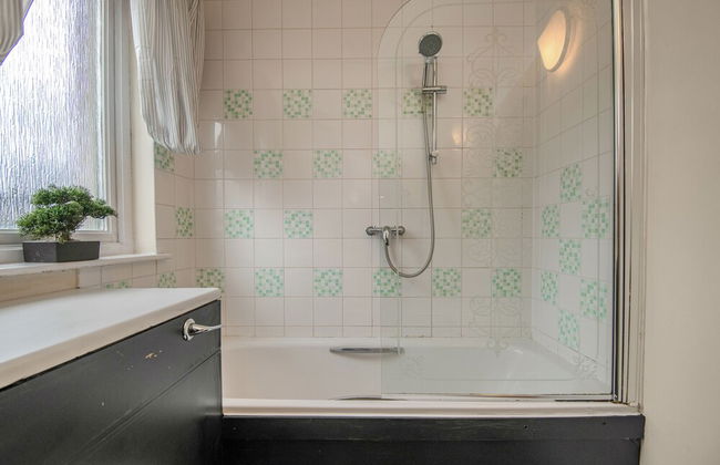 Tony Asga - Coady Apartment - Photo 22