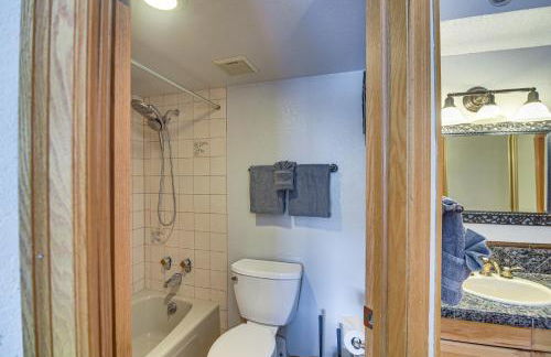 Ski-InandSki-Out Winter Park Condo with Mountain Views - Foto 14