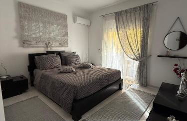 Katsaras House 3 Cozy Bedrooms - Photo 10