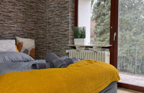 Frankfurt Work and Rest- 4 Bedrooms- 2 WCs- free Parking- 5 Queen size beds- Fast WiFi- roller shutters - Foto 54