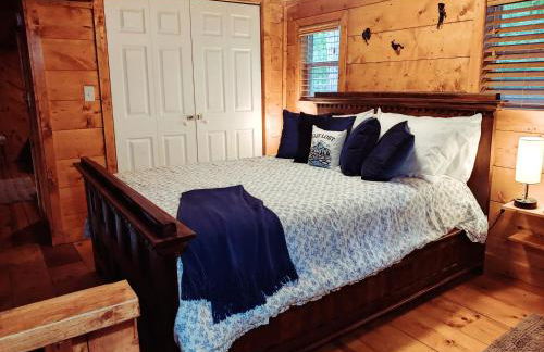 Trailseeker Cabin w King Bed Hot Tub at Red River Gorge Natural Bridge - Foto 33