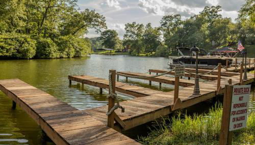 Cozy Lakeside Escape near Hot Springs - Foto 2